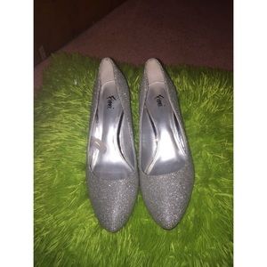 Fioni Sparkly High Heels
